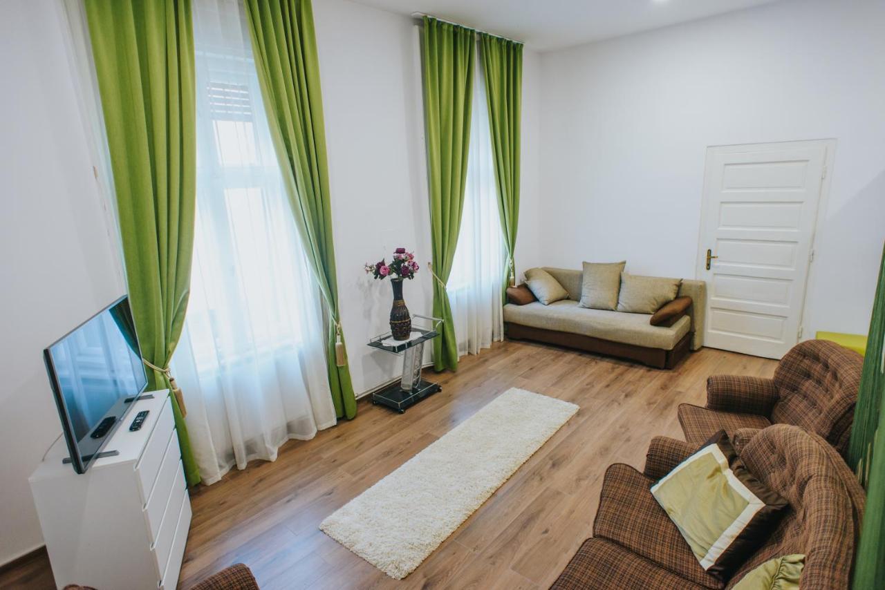 Noo'Vo Central Apartaments 오라데아 외부 사진