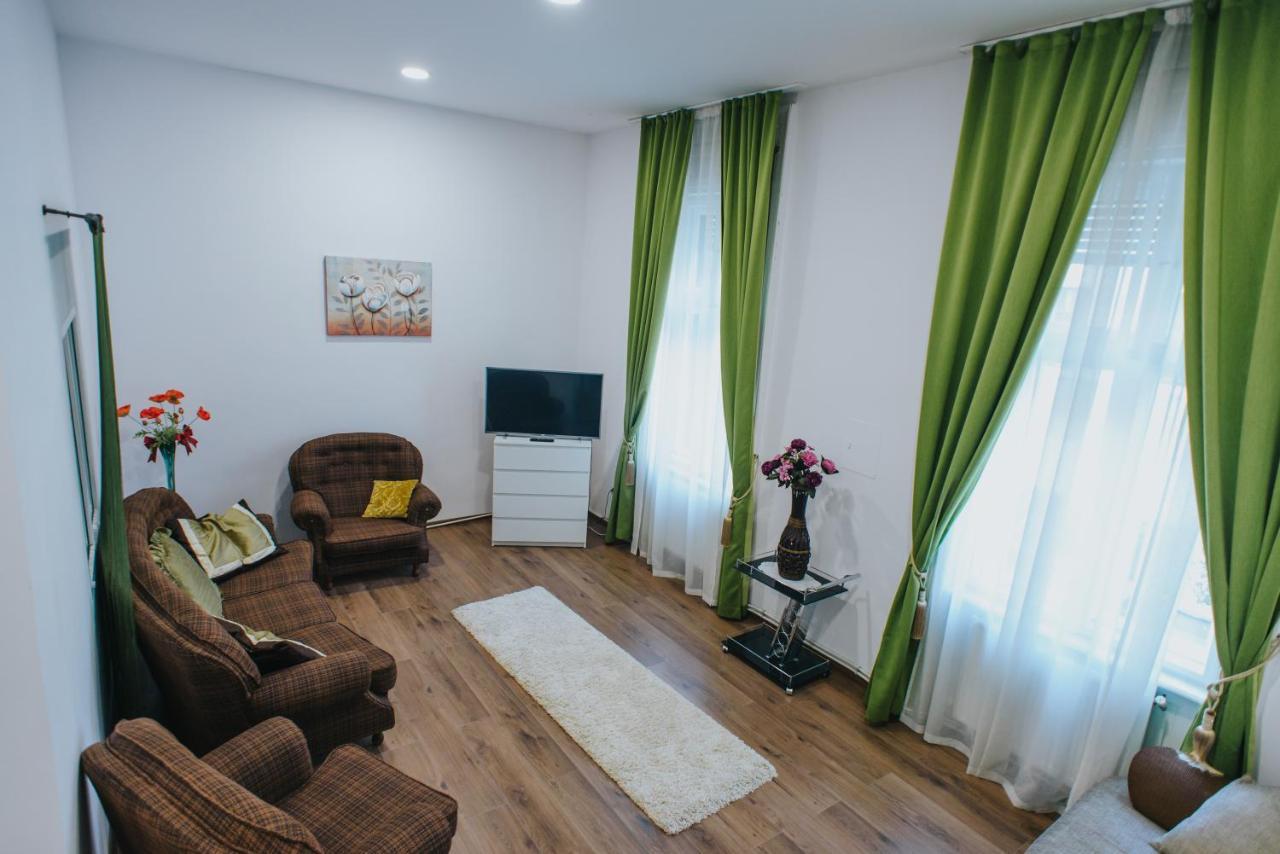 Noo'Vo Central Apartaments 오라데아 외부 사진
